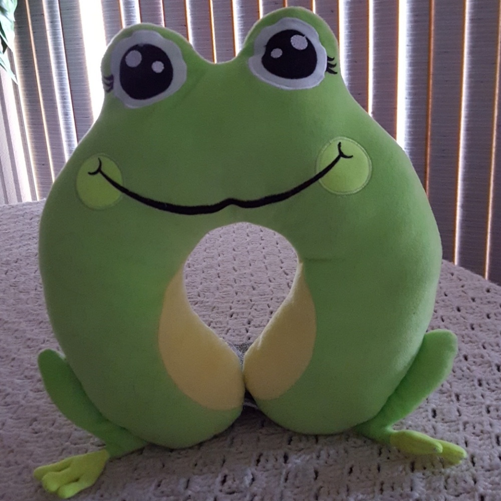 Frog Headrest.